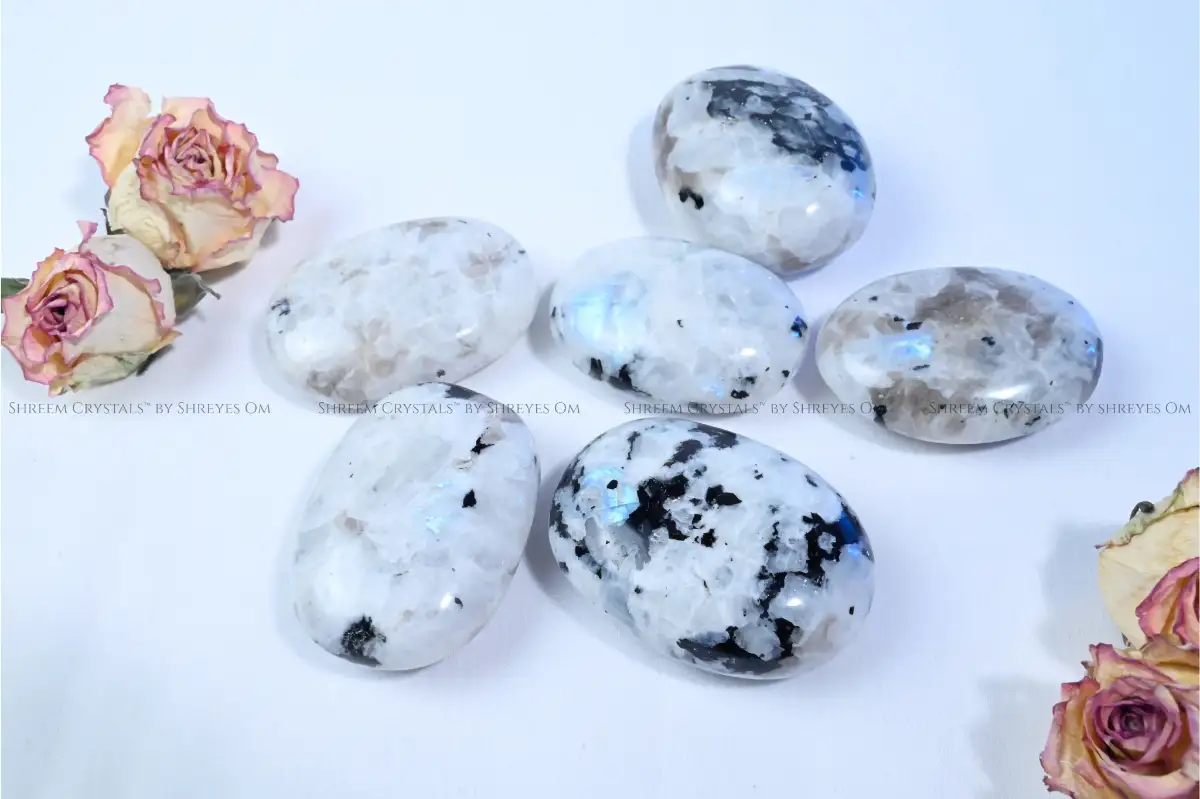 Moonstone Palm Stone