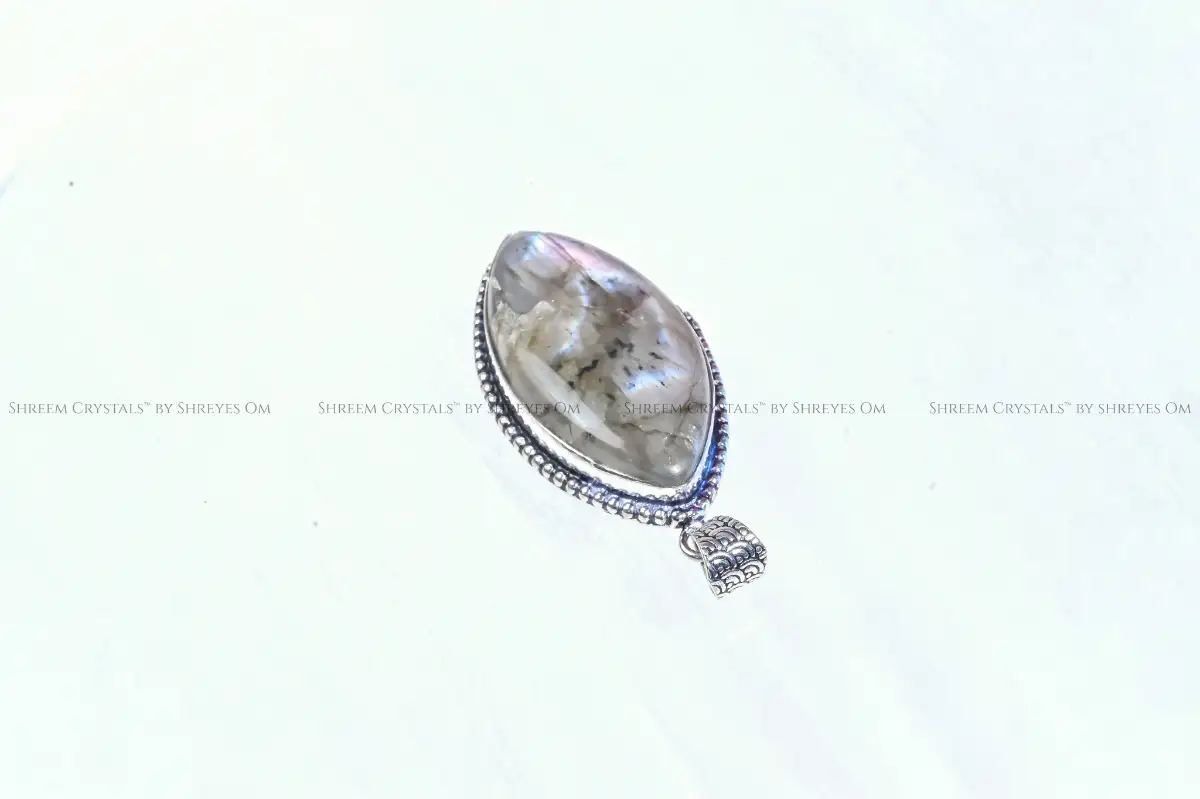 Labradorite Cabochon Pendant