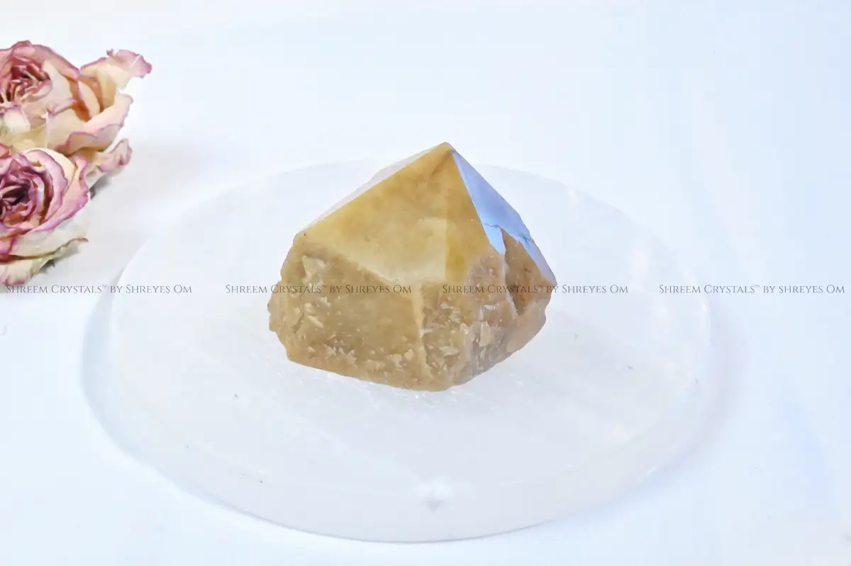 Yellow Aventurine Raw Point – Shreem Crystals